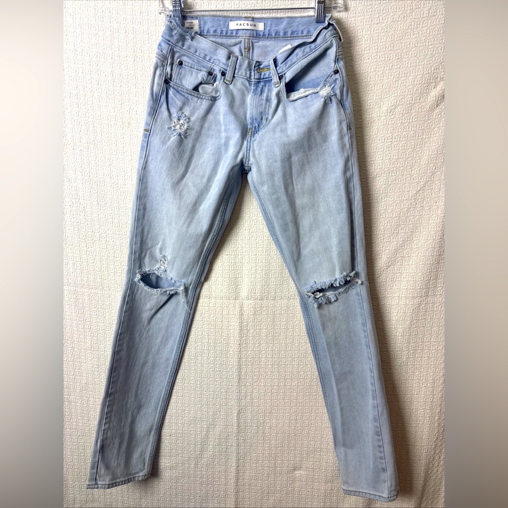 PacSun Light Blueβ Ripped Skinny Jeans